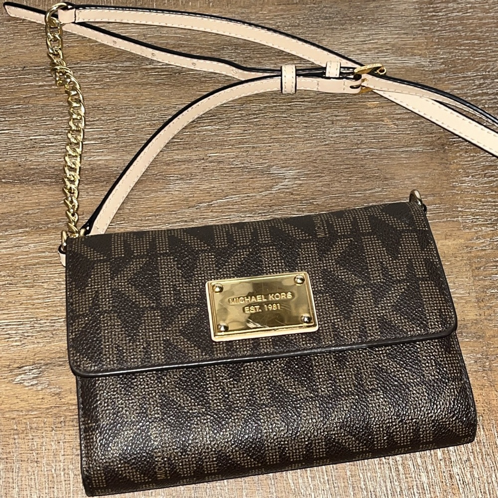 Michael Kors Crossbody